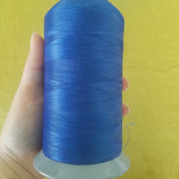 Vintage Lot Of 4 Thread Sewing Cones Blue Shades/Black Diy Vintage Craft Room - Picture 6 of 10